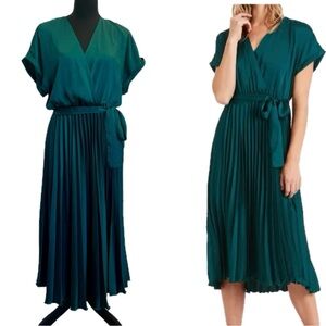 Banana Republic pleated short sleeve V-neck wrap midi dress Glen Green Sz S